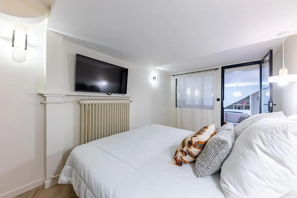 New Spacious 4 Star Family Apartment In Chic 16Th District Paris 0*,  France
