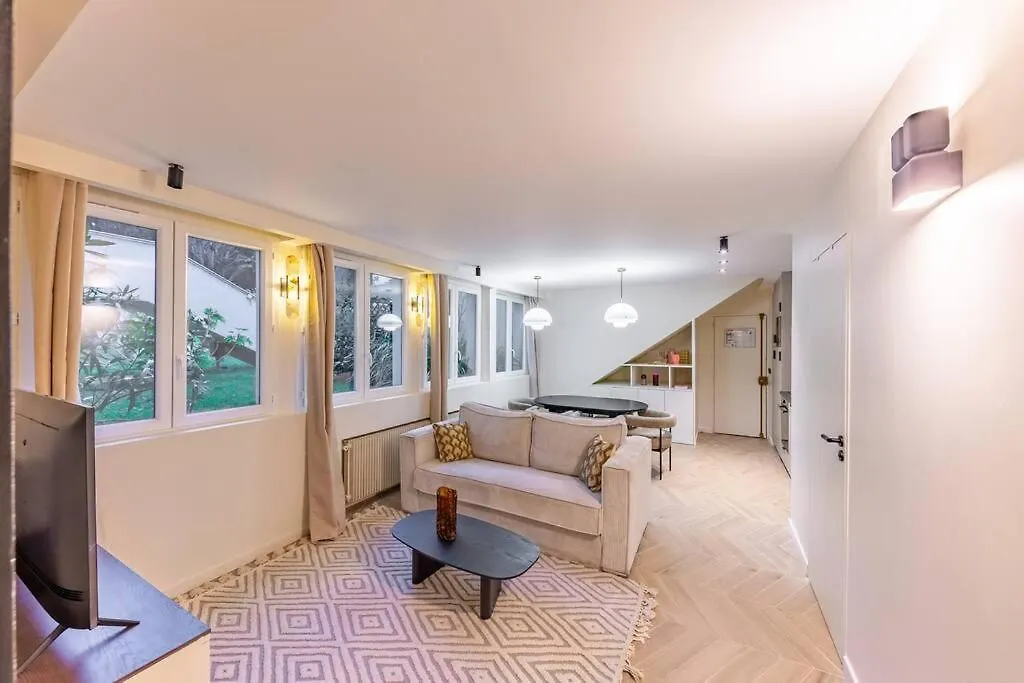 New Spacious 4 Star Family Apartment In Chic 16Th District Paris